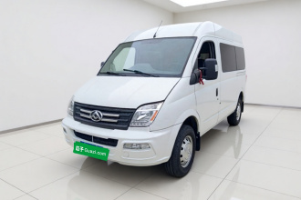 上汽大通MAXUS 新途V80 2023款 2.0T 手动经典傲运通短轴中顶5/6座