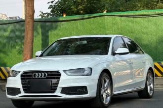 奥迪A4L 2016款 35 TFSI 典藏版 S line豪华型