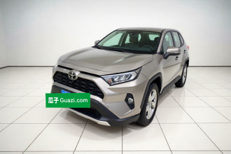 丰田 RAV4荣放 2020款 2.0L CVT两驱风尚PLUS版