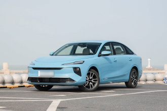 荣威D6 2025款 450km 尊享版