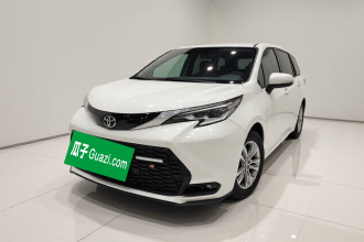 丰田 赛那SIENNA 2023款 2.5L混动 舒适版