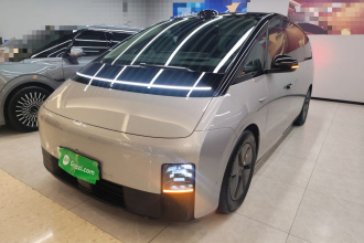 理想汽车 理想MEGA 2024款 Ultra