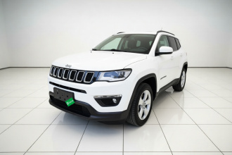 Jeep 指南者 2020款 220T 自动精英版
