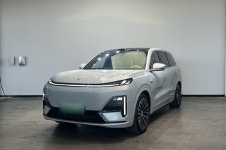 深蓝汽车 深蓝S09 2025款 四驱Ultra+ 高定版