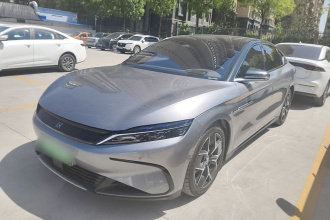 比亚迪 汉 2022款 EV 创世版 715KM前驱尊荣型