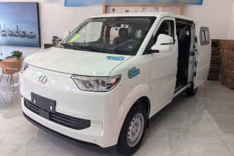 瑞驰汽车 瑞驰新能源EC75 2026款 货运 超充版 先锋型Ⅰ