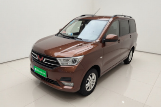 五菱汽车 五菱宏光 2019款 1.5L S标准型国VI LAR