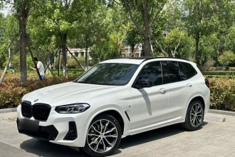 宝马X3 2022款 改款二 xDrive30i 领先型 M曜夜套装