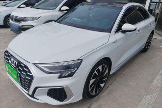 奥迪A3 2022款 A3L Limousine 35 TFSI 时尚运动型
