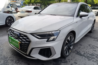 奥迪A3 2024款 A3L Limousine 35 TFSI 时尚运动型
