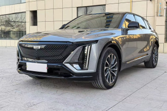 凯迪拉克 IQ锐歌 2022款 四驱高性能尊贵版