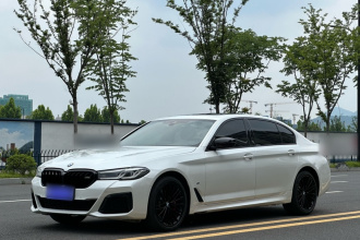 宝马5系 2022款 改款二 530Li 领先型 M运动套装