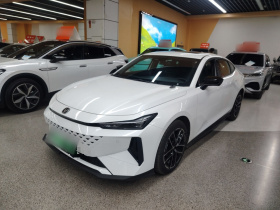 长安UNI-V 智电iDD 2024款 蓝鲸智电iDD 136km 智酷型