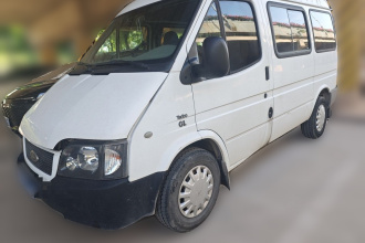 福特 经典全顺 2016款 2.8T柴油短轴6座中顶多功能车JX493ZLQ4