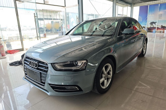 奥迪A4L 2015款 35 TFSI 自动标准型