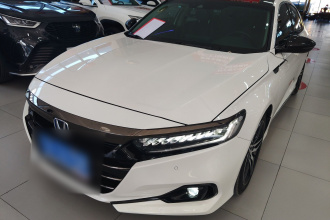 本田 雅阁 2022款 锐·混动 2.0L 幻夜·锐智版