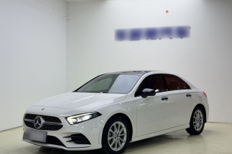 奔驰A级 2019款 改款 A 200 L 运动轿车