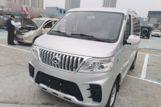 长安凯程 长安睿行M60 2023款 1.6L CNG舒适型客车6座