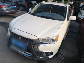 三菱 劲炫ASX 2016款 2.0L CVT两驱卓越版