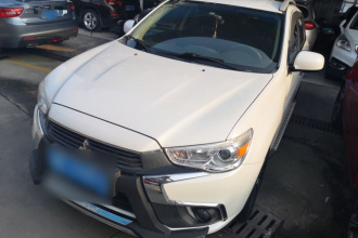 三菱 劲炫ASX 2016款 2.0L CVT两驱卓越版