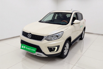 北京汽车 绅宝X35 2016款 1.5L 手动精英版