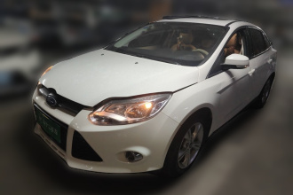 福特 福克斯 2012款 三厢 1.6L 自动风尚型