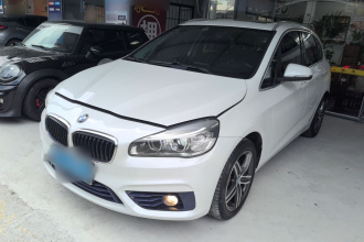 宝马2系旅行车(进口) 2014款 220i 豪华设计套装