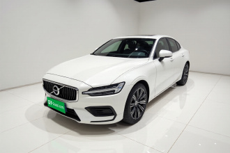 沃尔沃S60 2021款 T4 智远豪华版