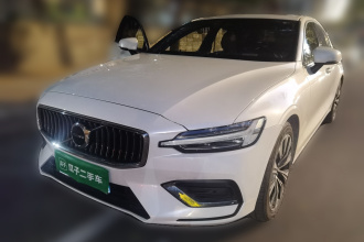 沃尔沃S60 2023款 B4 智远豪华版