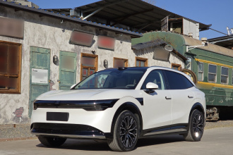 极氪7X 2025款 100kWh 长续航后驱智驾版