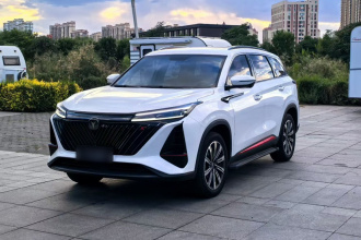 长安CS75 PLUS 2022款 第二代 2.0T 自动尊贵型