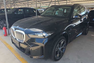 宝马X5 2026款 改款 xDrive 30Li 尊享型M运动曜夜套装