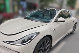 智己汽车 智己L6 2024款 Max 长续航欧版