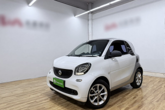 smart fortwo 2015款 1.0L 52千瓦硬顶灵动版