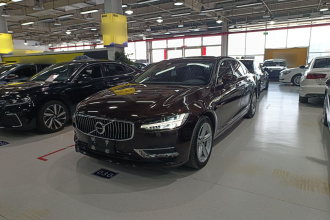 沃尔沃S90 2019款 T4 智逸版