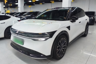 极氪7X 2025款 75kWh 后驱智驾版