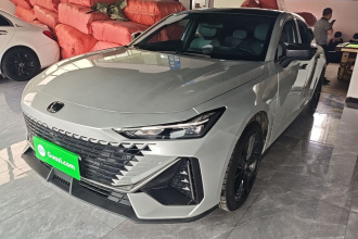 长安UNI-V 2022款 1.5T 尊贵型