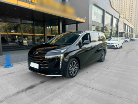 广汽传祺 传祺E8 2024款 荣耀系列 2.0L 荣耀版