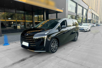 广汽传祺 传祺E8 2024款 荣耀系列 2.0L 荣耀版