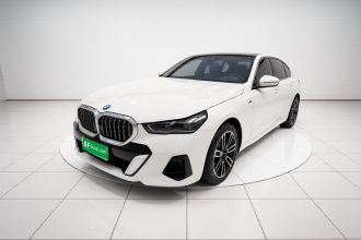 宝马5系 2025款 530Li 领先型 M运动套装