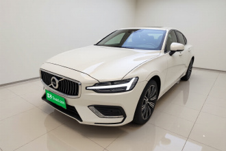 沃尔沃S60 2022款 B4 智远豪华版