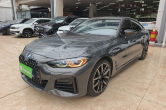 宝马4系 2022款 425i Gran Coupe M运动曜夜套装