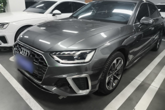 奥迪A4L 2022款 40 TFSI 时尚动感型
