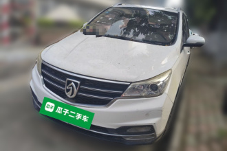 宝骏730 2017款 1.5T 手动时尚型 7座 国V