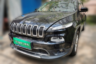 Jeep 自由光 2016款 2.4L 专业版