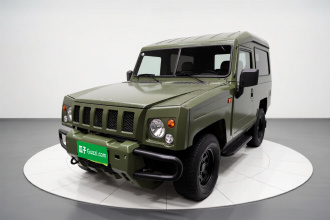 BAW北汽制造 勇士 2021款 2.4T 三门四驱短轴汽油版 国VI