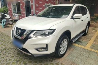 日产 奇骏 2017款 2.0L CVT舒适版 2WD