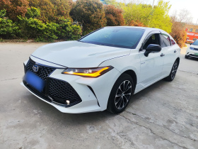 丰田 亚洲龙 2022款 双擎 2.5L 豪华版