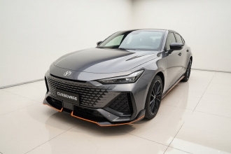 长安UNI-V 2022款 2.0T 领速版