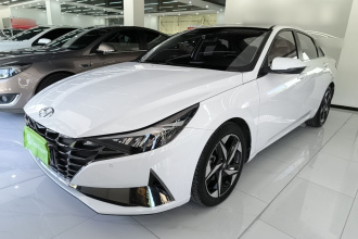 现代 伊兰特 2022款 1.5L CVT LUX尊贵版